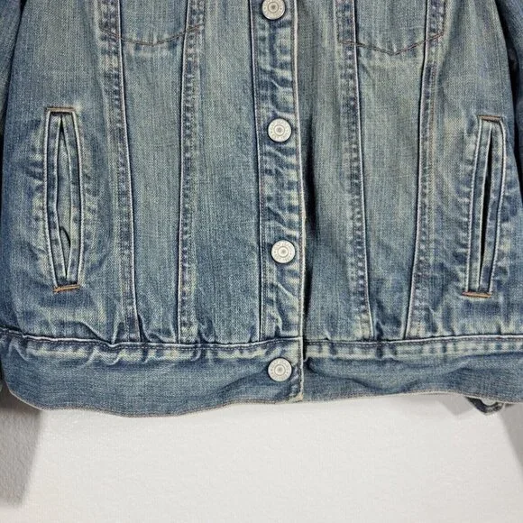 GAP Denim Trucker Jacket Women Medium Sherpa Lined Snap Button Pockets Blue - Picture 3 of 12